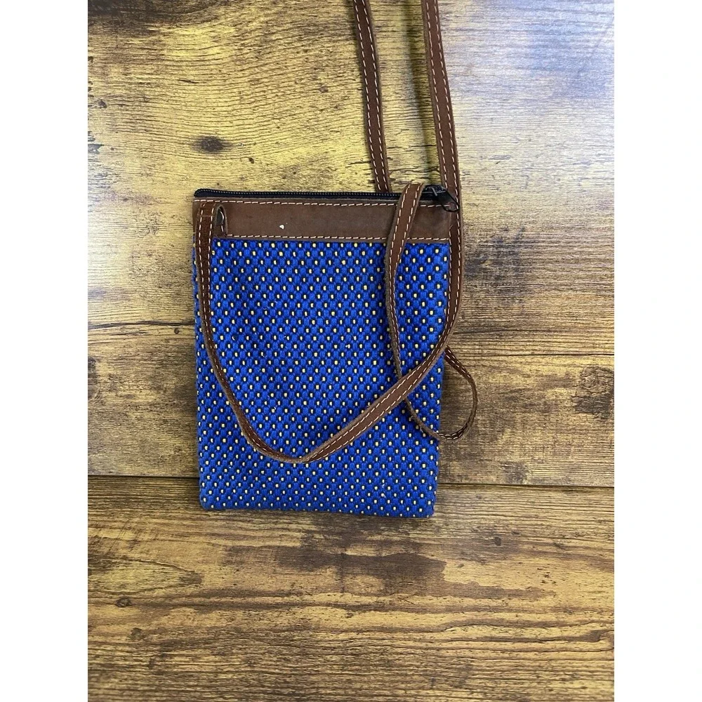 Rare ‎ Crossbody Bag Artesanal Blue